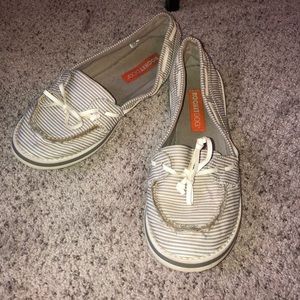 Stripped comfy slip-ons